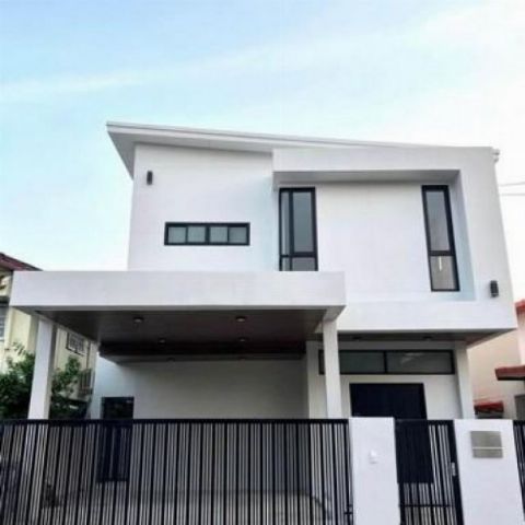 HS 1932 ขายบ้านเดี่ยว 2 ชั้นสร้างใหม่ 50 ตรว. 4 ห้องนอน โครงการบางนาวิลล่า บางนาตราด ซอย 39