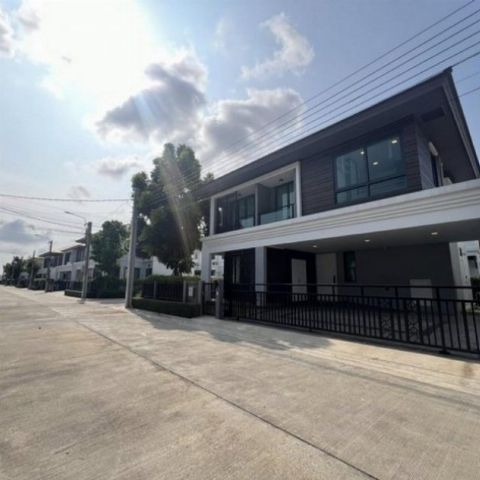 P3308 ให้เช่าบ้านเดี่ยว 2 ชั้น แกรนด์บริทาเนีย บางนา กม.12 Grand Britania Bangna KM.12