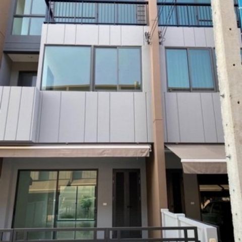 ให้เช่าทาวโฮม3ชั้นใกล้รถไฟฟ้าสายสีแดงอ่อน สถานีบางบำหรุ  โครงการ  บ้านกลางเมือง The Era ปิ่นเกล้า-จรัญ