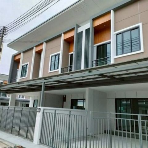 ให้เช่าบ้านใหม่ พร้อมเฟอร์นิเจอร์ สุขุมวิท-บางแสน พร้อมวิวด้านหลังบ้านหลักล้าน บรรยายกาศดี
