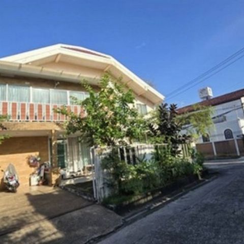 TOWNHOUSE - 61 ตาราง.วา 3ห้องนอน   ทำเลทอง