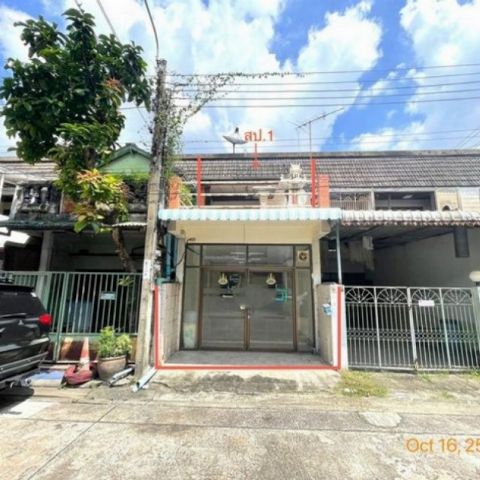 ขายทาวน์โฮม 2 ชั้น ซอย เพชรเกษม 108/1 หนองแขม กรุงเทพ