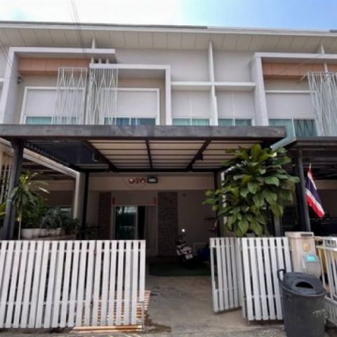 ขายทาวน์เฮ้าส์ 2 ชั้น โครงการ เดอะเมโทรรัตนาธิเบศร์  อำเภอเมืองนนทบุรี