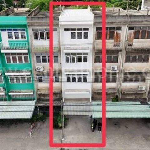 ลดด่วน อาคารพาณิชย์ 4 ชั้น แยกปากเกร็ด นนทบุรี ทำเลดี ราคาถูก