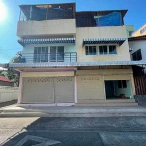 HR 9966 ให้เช่าอาคาร 3 ชั้น 2 คูหา โชคชัย4  สังคมสงเคราะห์ ลาดพร้าว ที่จอดรถ 2ถึง3 คัน