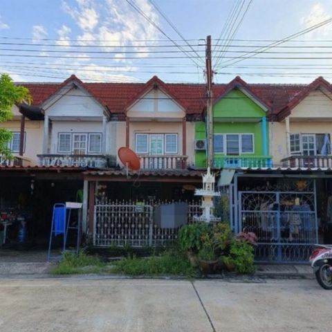 ขายทาวน์เฮ้าส์  หมู่บ้านโชคบุญมี ซอยโชคบุญมี ซอย 4 เพชรบุรี
