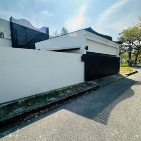 P3333 ขายบ้านเดี่ยว หมู่บ้าน กรีนไซด์ Greenside by Sansiri ปัญญาอินทรา วิวสนามกลอฟ เลกาซี่ ใกล้ซาฟารีเวิลด์