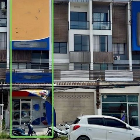 ขายอาคารพาณิชย์ 3 ชั้น เส้นศรีราชา - หนองค้อ พร้อมผู้เช่า ราคาสุดคุ้ม FP-B02002