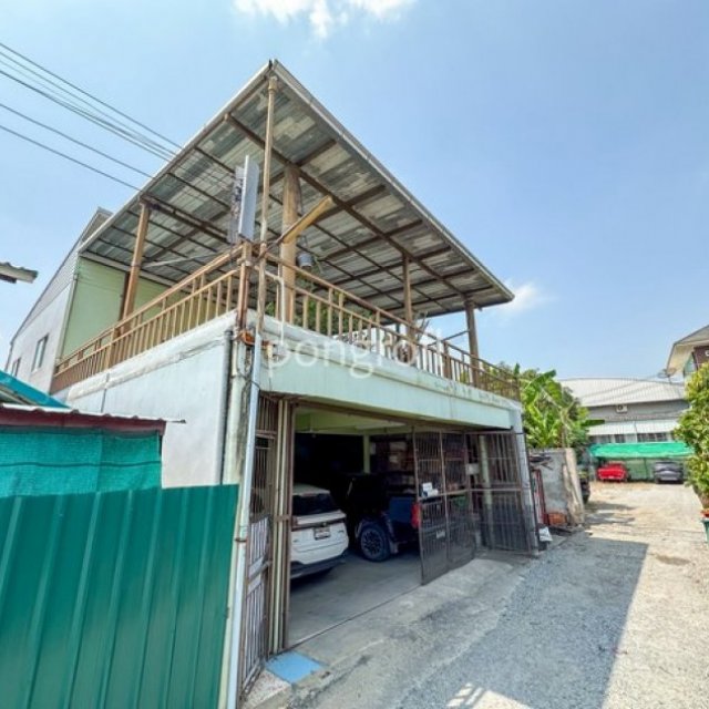 บ้านเดี่ยว 2 ชั้น สร้างเองเต็มพื้นที่ ใกล้วัดลาดปลาดุก บางใหญ่ นนทบุรี