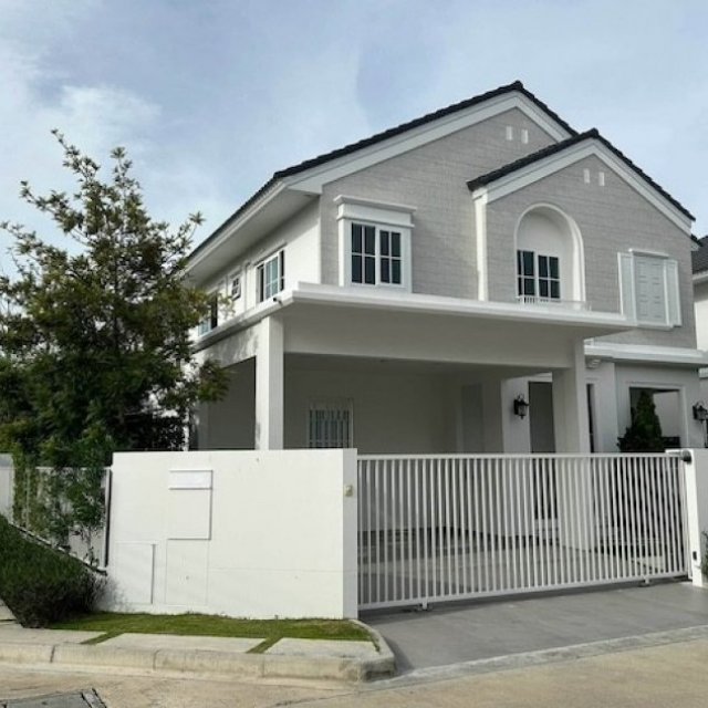 BH4464 ให้เช่าและขายบ้านเดี่ยวแปลงมุม ชัยพฤกษ์ บางนา กม.15 บ้านพร้อมเฟอร์นิเจอร์ มีสวนส่วนตัว ใกล้ Mega Bangna